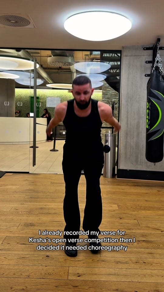 Post 1 by darioangelo on TikTok (video)