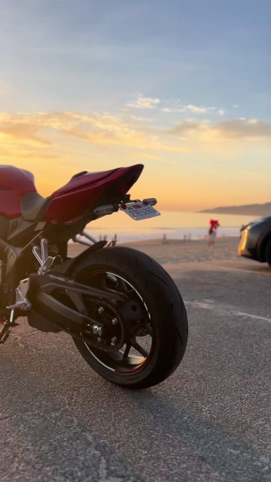 Post 6 by moto_ alex.srgv on TikTok (video)