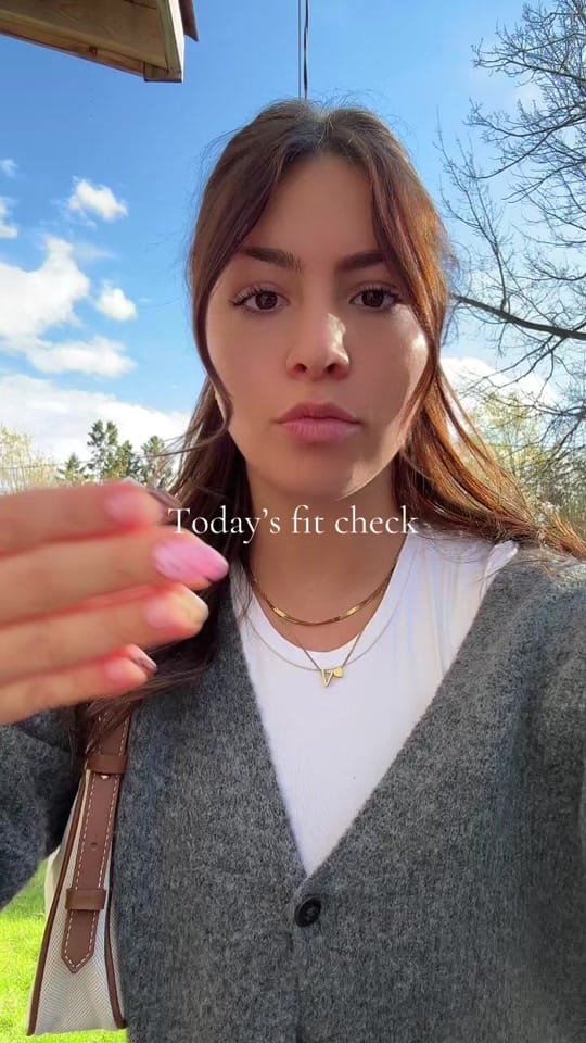 Post 3 by vic<3 on TikTok (video)