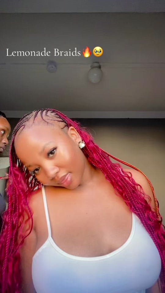 Post 5 by Yonela🤍🦋 on TikTok (video)