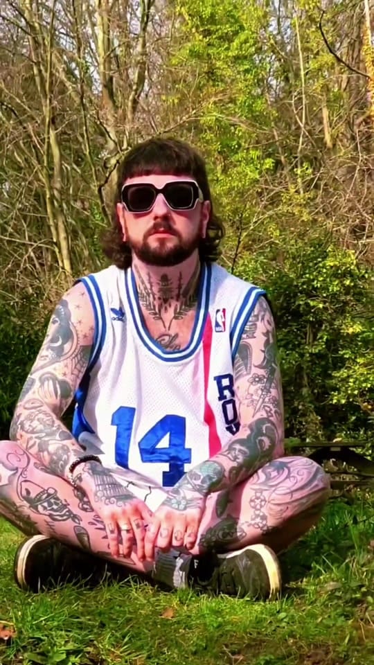 Post 5 by LEAZES on TikTok (video)
