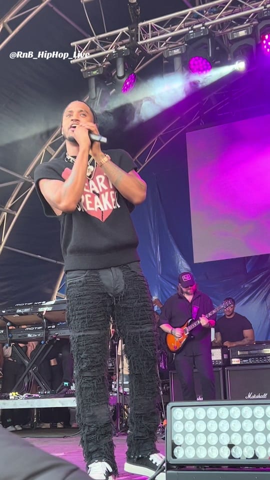 Post 9 by Throwback Concerts on TikTok (video)