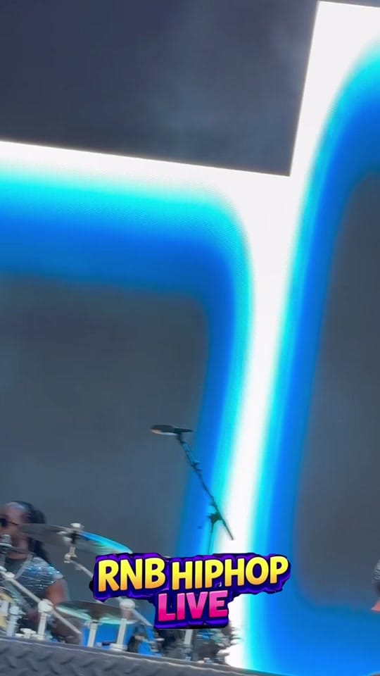 Post 5 by Throwback Concerts on TikTok (video)