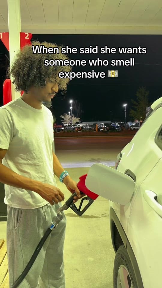 Post 5 by MR.RANDOM237 on TikTok (video)