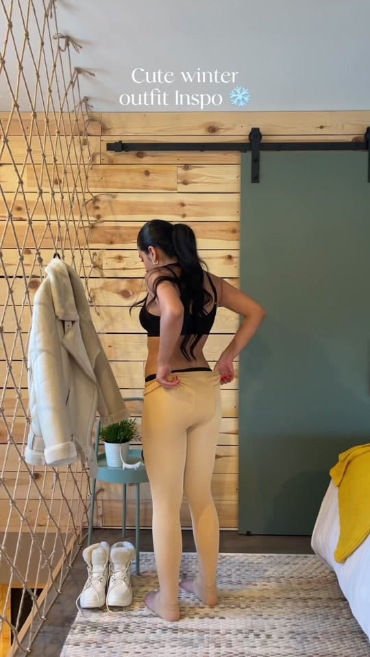 Post 10 by Sara on TikTok (video)