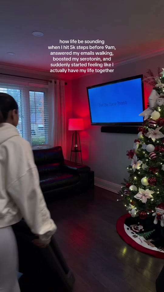 Post 4 by Sara on TikTok (video)