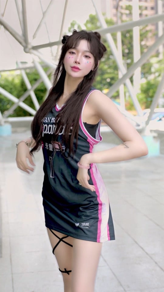 Post 3 by 혜리 on TikTok (video)