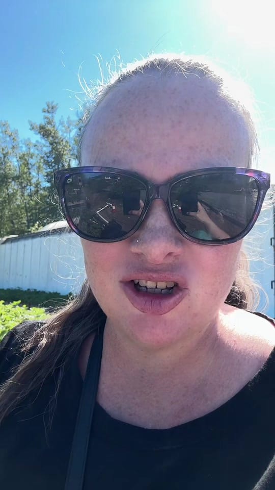 Post 6 by Melissa Gets Around 🇨🇦 on TikTok (video)
