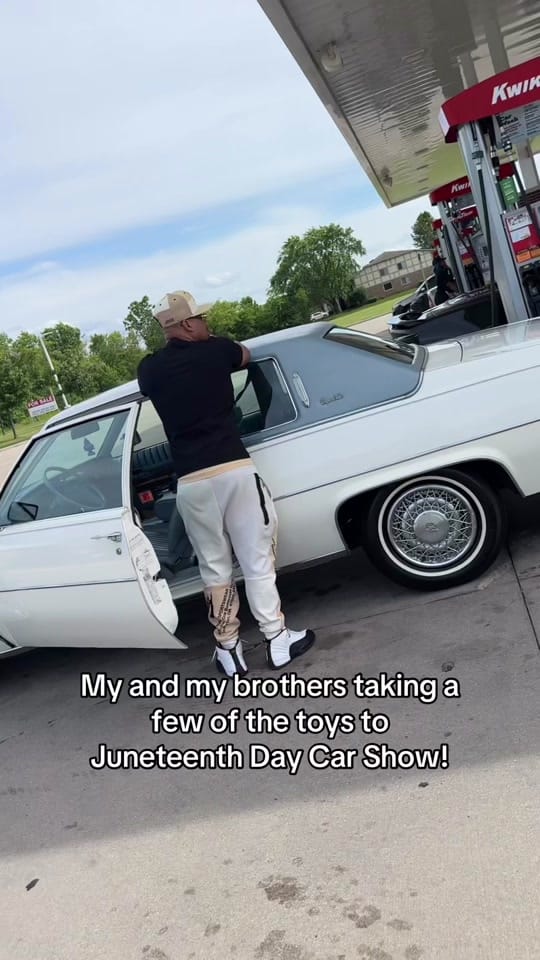 Post 1 by Adrian Wins on TikTok (video)
