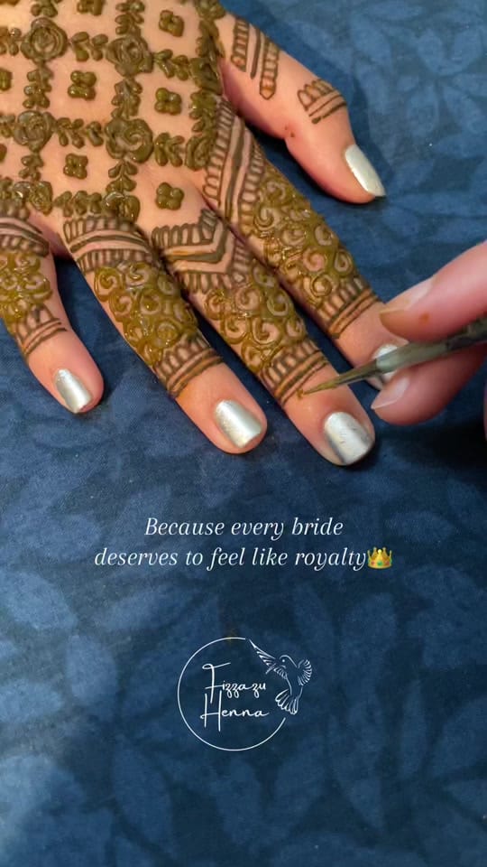Post 4 by Fizzazu Henna on TikTok (video)
