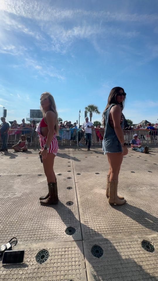 Post 5 by carson⚡️🖤🐆🪩 on TikTok (video)
