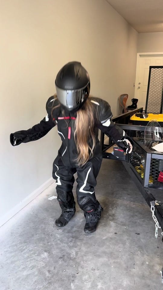 Post 1 by Highwaywoman on TikTok (video)