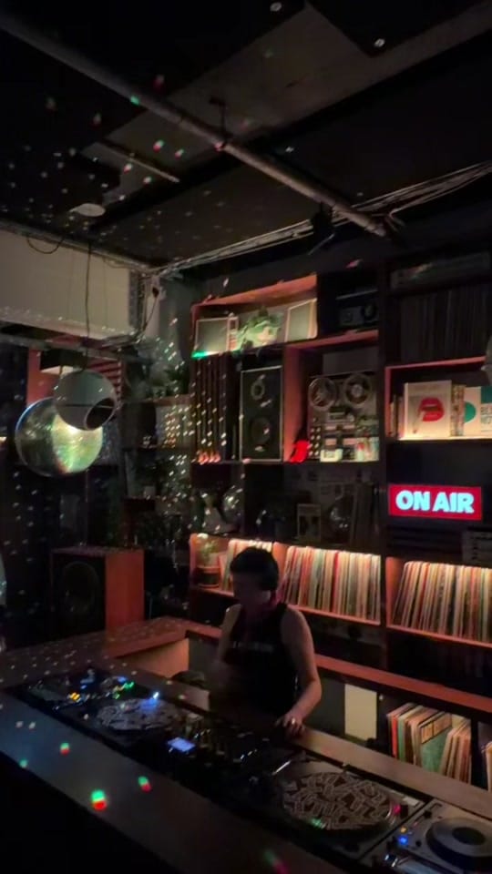 Post 5 by Cafe_1001 on TikTok (video)