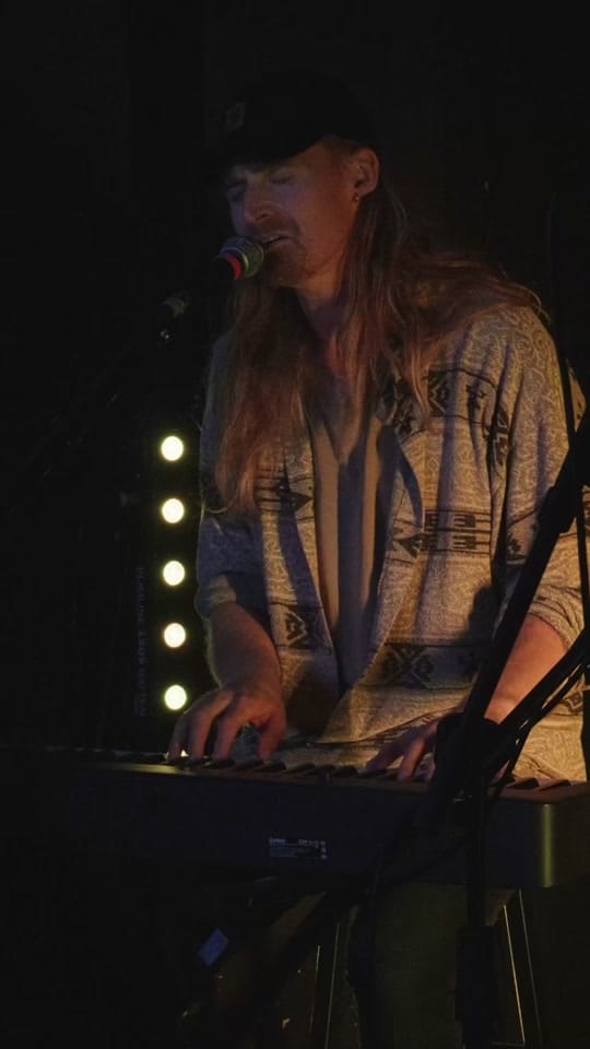 Post 4 by Alex Rv Phillips on TikTok (video)