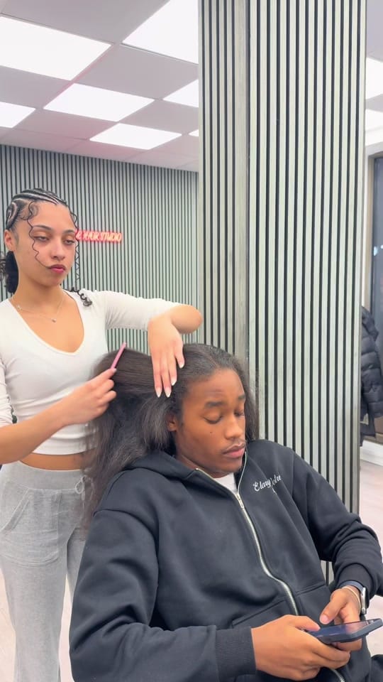 Post 9 by mayasbraiding on TikTok (video)