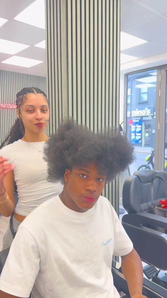 Post 8 by mayasbraiding on TikTok (video)