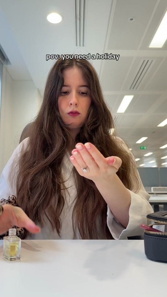 Post 8 by Ain Chiara 🦢Soft Life & Books on TikTok (video)