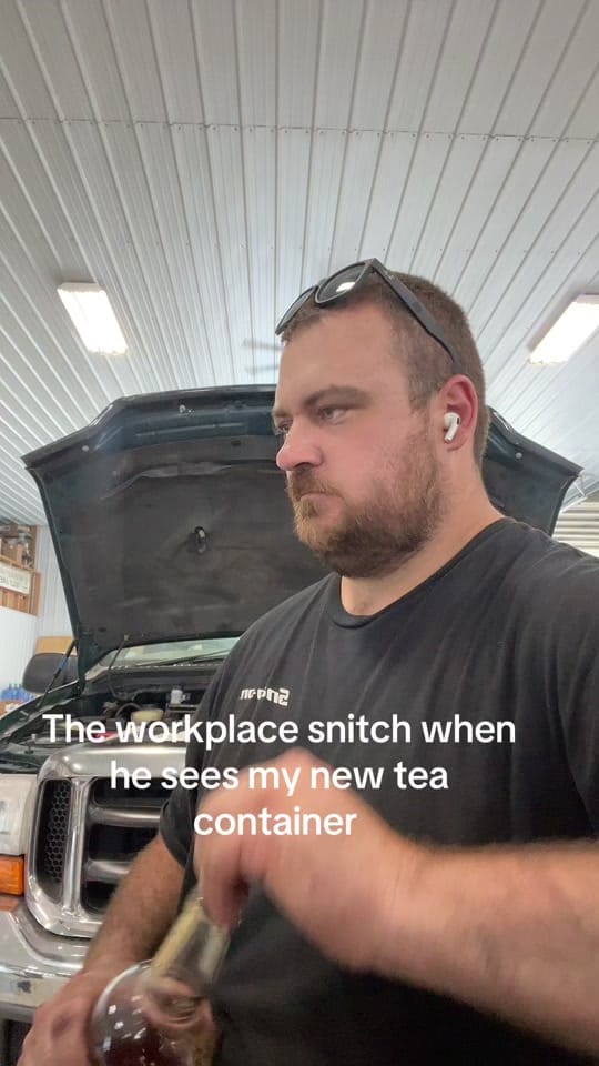 Post 2 by Robbie Musk on TikTok (video)