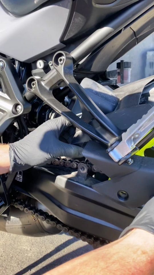 Post 9 by MF Motorcycle Detaing on TikTok (video)