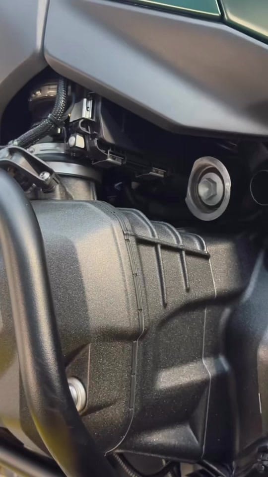 Post 3 by MF Motorcycle Detaing on TikTok (video)