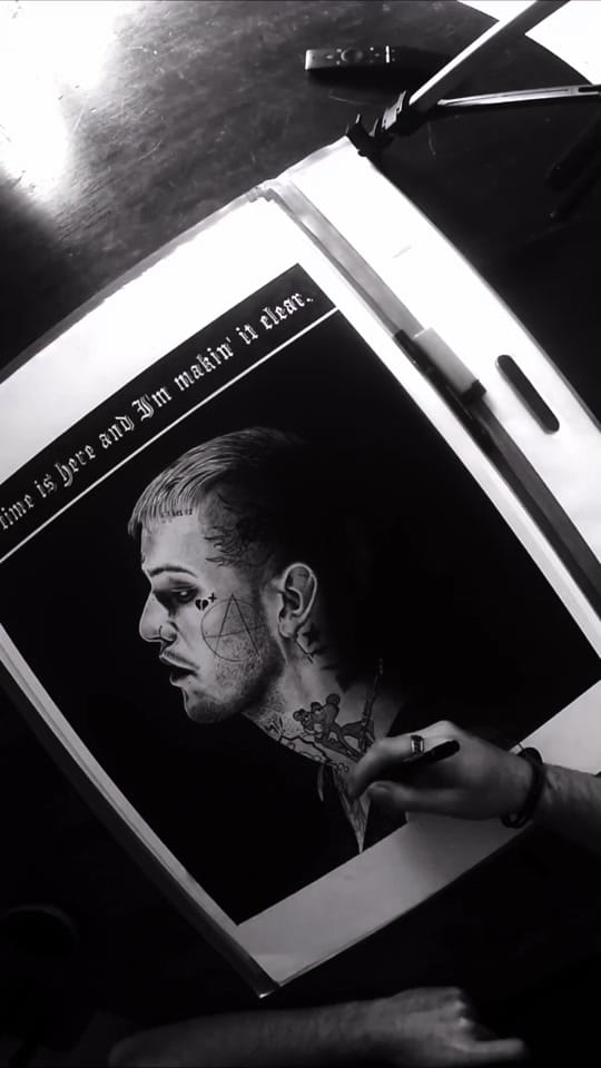 Post 1 by Harry on TikTok (video)