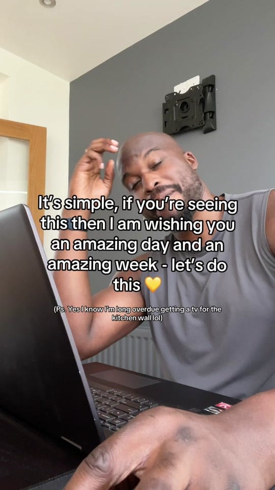 Post 6 by Roy | 6ft 7 Content Creator on TikTok (video)