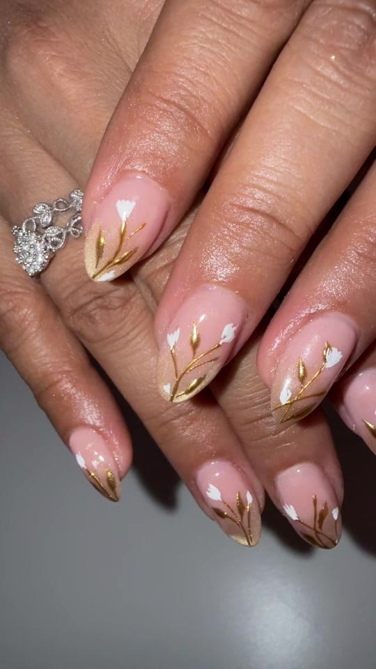 Post 3 by luxuriousnailsandspa on TikTok (video)