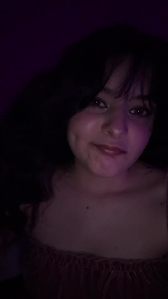 Post 2 by 🧡Grid Girl Unleashed🩷 on TikTok (video)