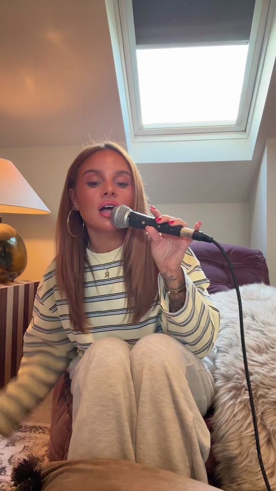 Post 1 by Rebeka🤎 on TikTok (video)