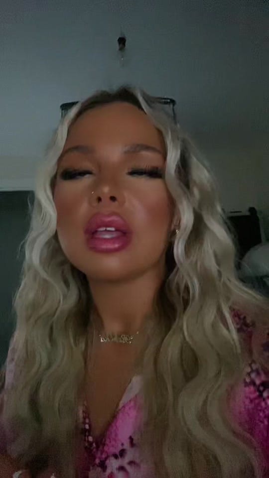 Post 10 by Rebeka🤎 on TikTok (video)