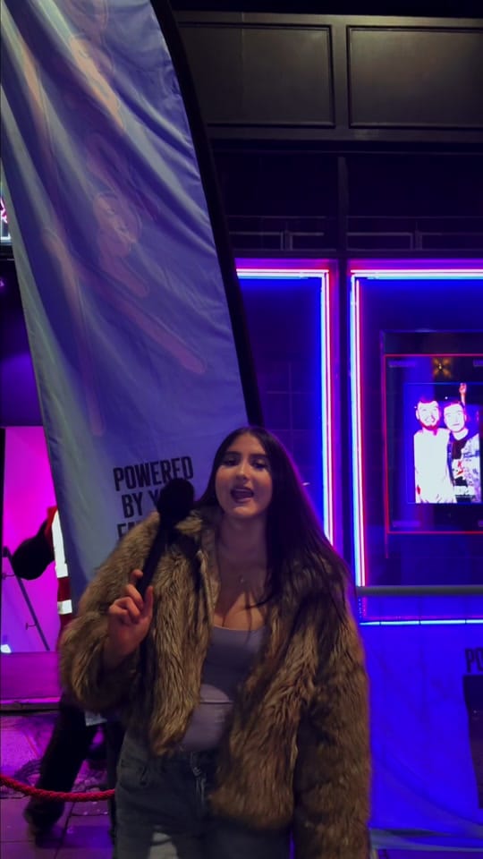 Post 8 by A Loose Uni Student on TikTok (video)
