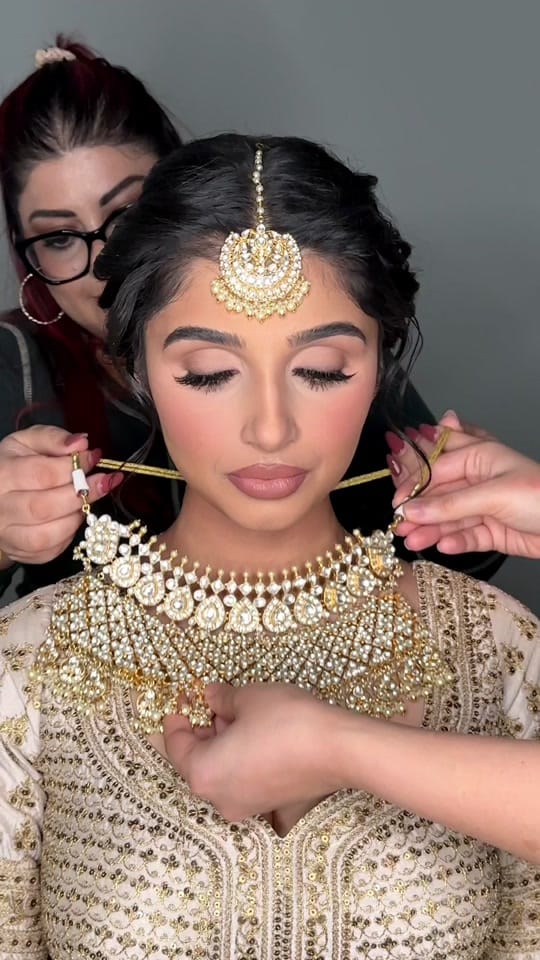 Post 10 by GlamourDollsStudio on TikTok (video)