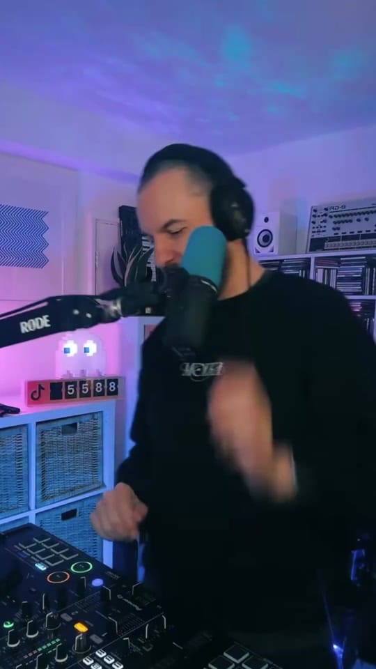Post 1 by Phil Marriott on TikTok (video)