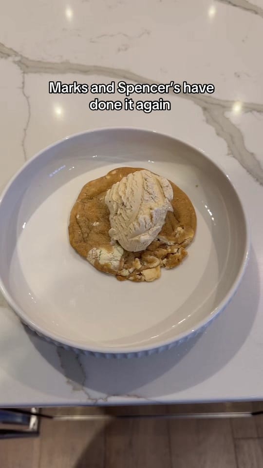 Post 2 by Asiaaa on TikTok (video)