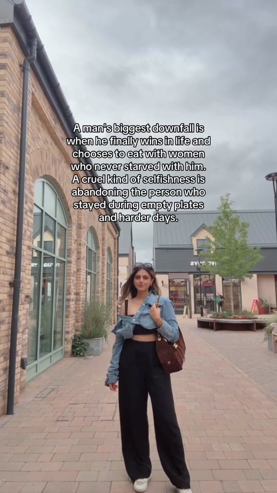 Post 7 by Z u h a a on TikTok (video)