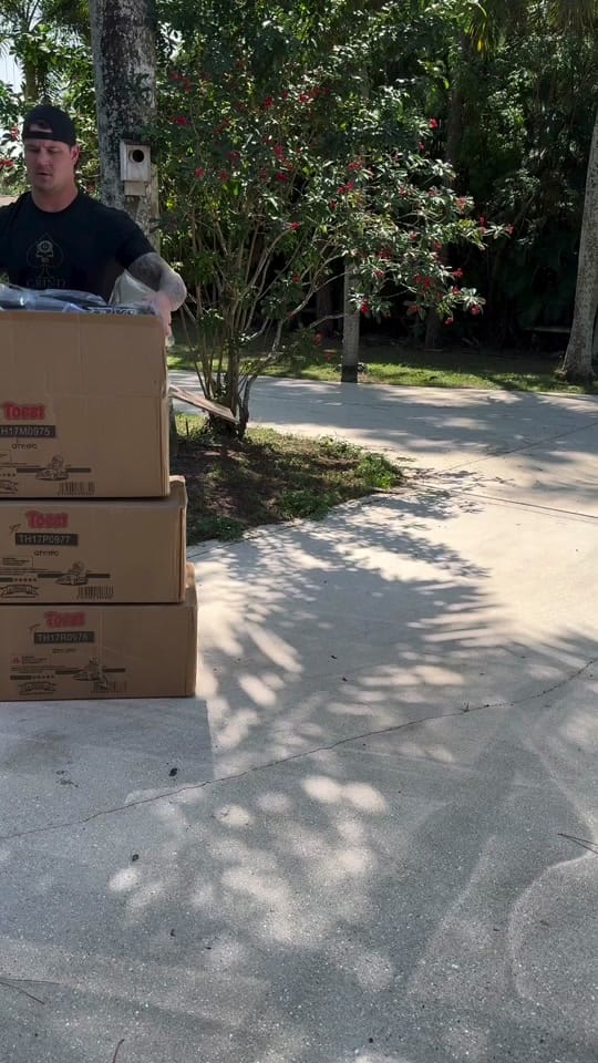 Post 5 by Tobbi US on TikTok (video)