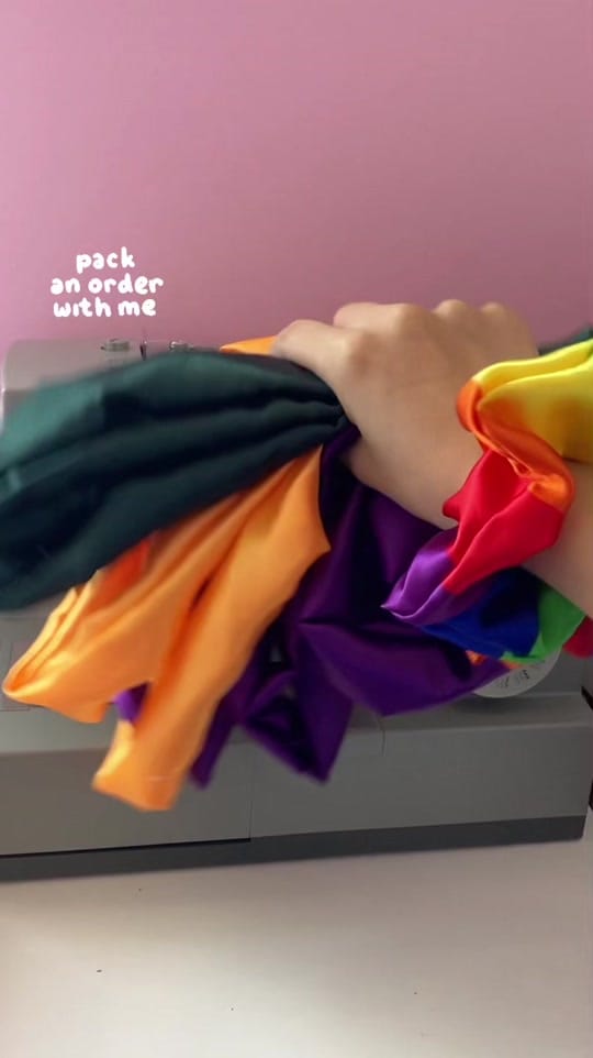 Post 8 by daisy scrunchies 🇨🇦 on TikTok (video)
