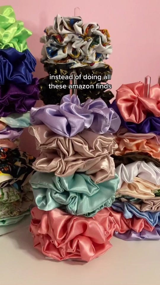 Post 1 by daisy scrunchies 🇨🇦 on TikTok (video)