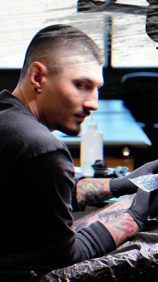 Post 2 by cs.tattoos on TikTok (video)