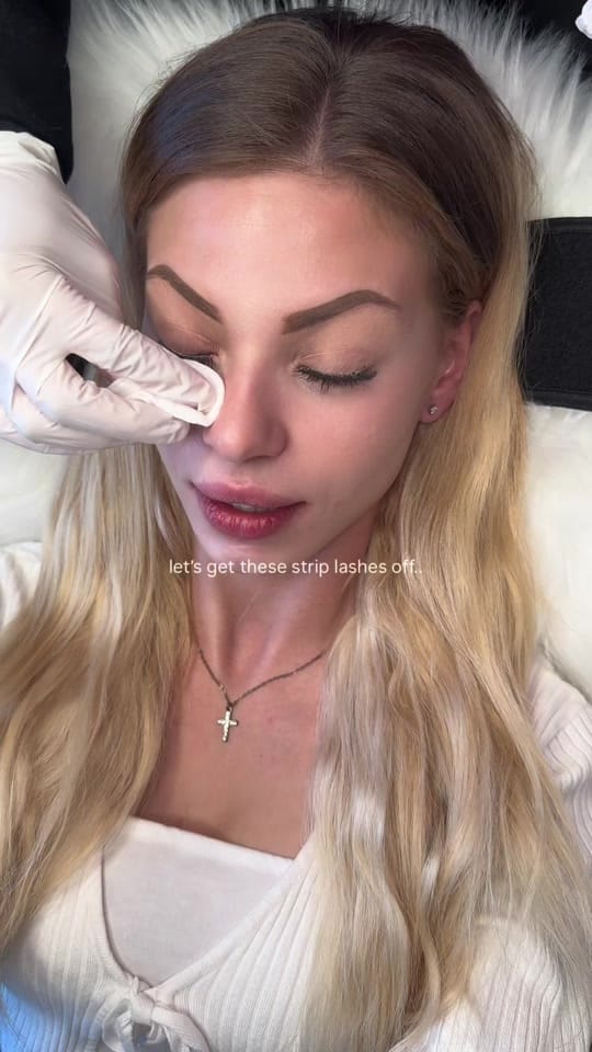 Post 1 by Secret Lash Club on TikTok (video)