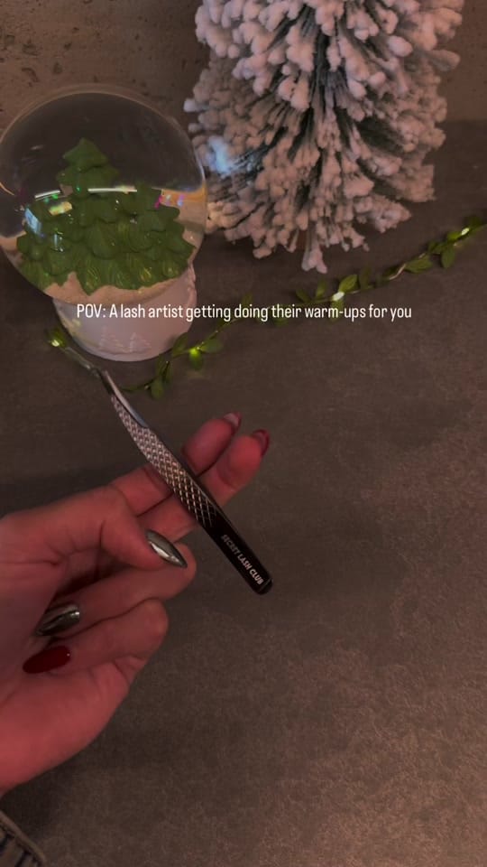 Post 3 by Secret Lash Club on TikTok (video)