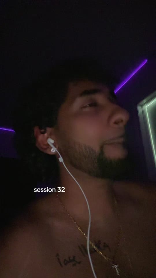 Post 7 by Tobias on TikTok (video)