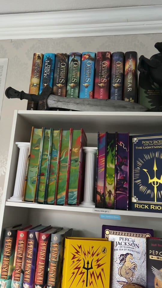Post 8 by jessicarosereadsbooks📚🔱 on TikTok (video)