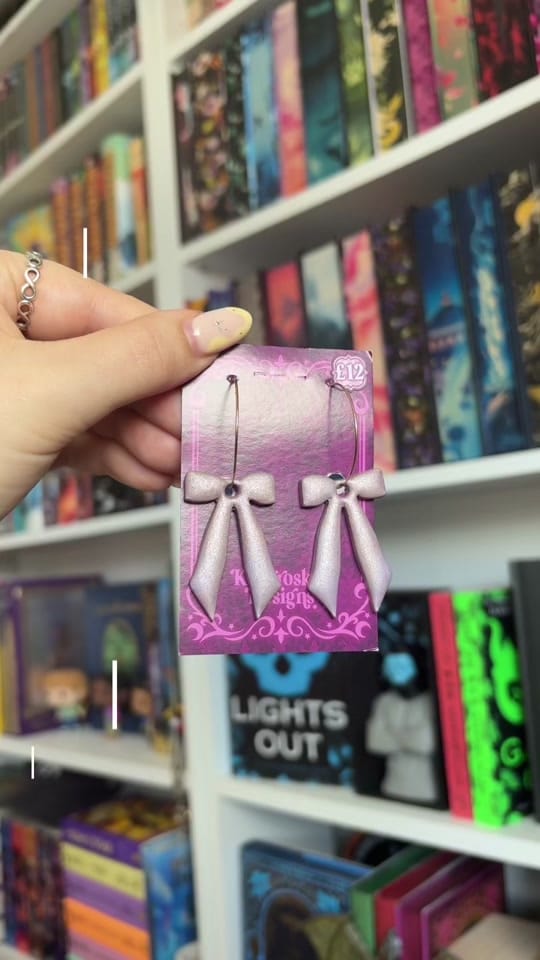 Post 4 by jessicarosereadsbooks📚🔱 on TikTok (video)