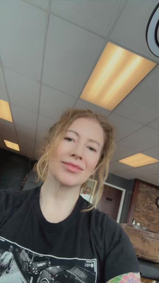 Post 4 by Liz Venom on TikTok (video)
