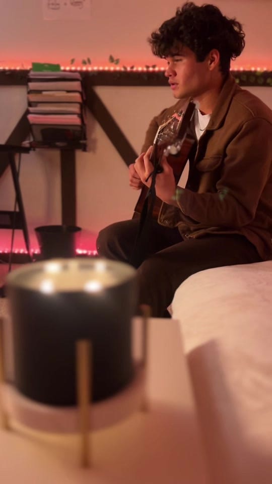 Post 4 by Sol Gold on TikTok (video)