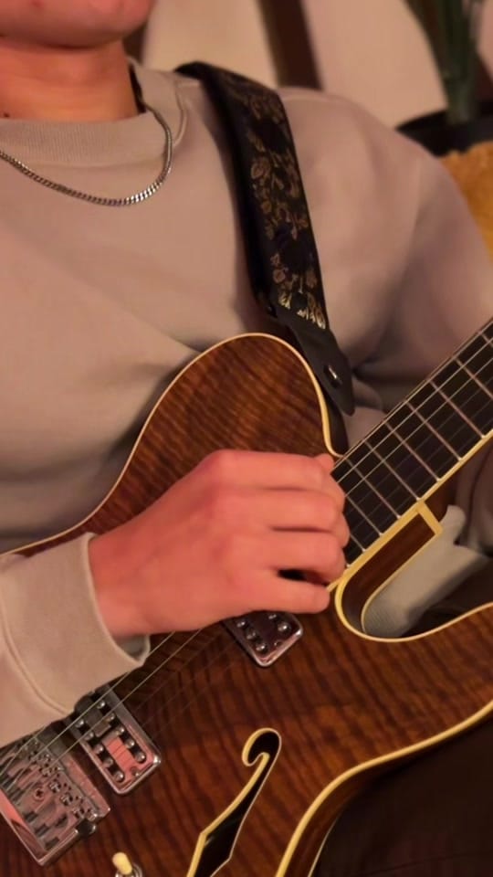 Post 5 by Sol Gold on TikTok (video)