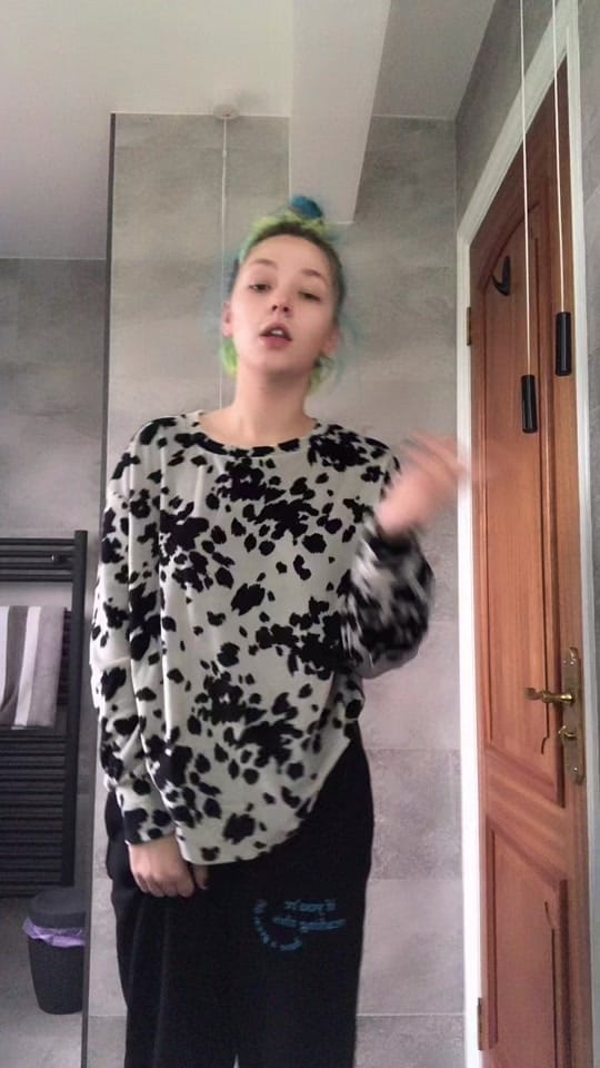 Post 6 by Rachel on TikTok (video)
