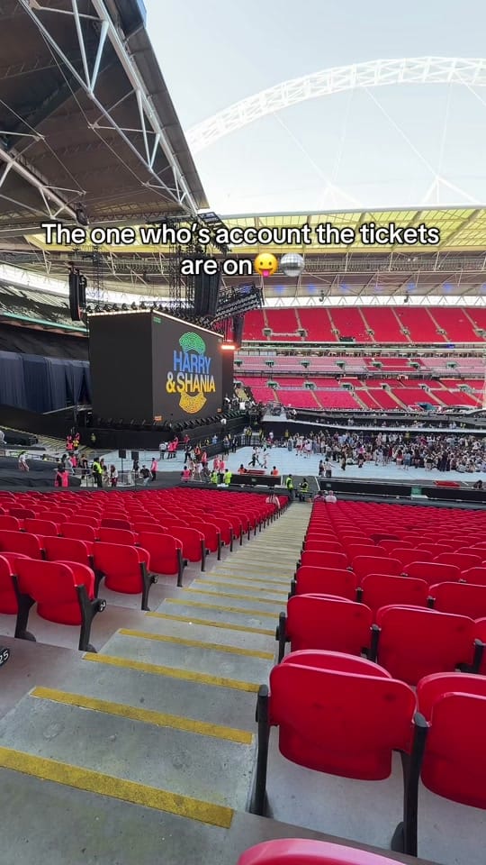 Post 5 by Mia Chalmers on TikTok (video)