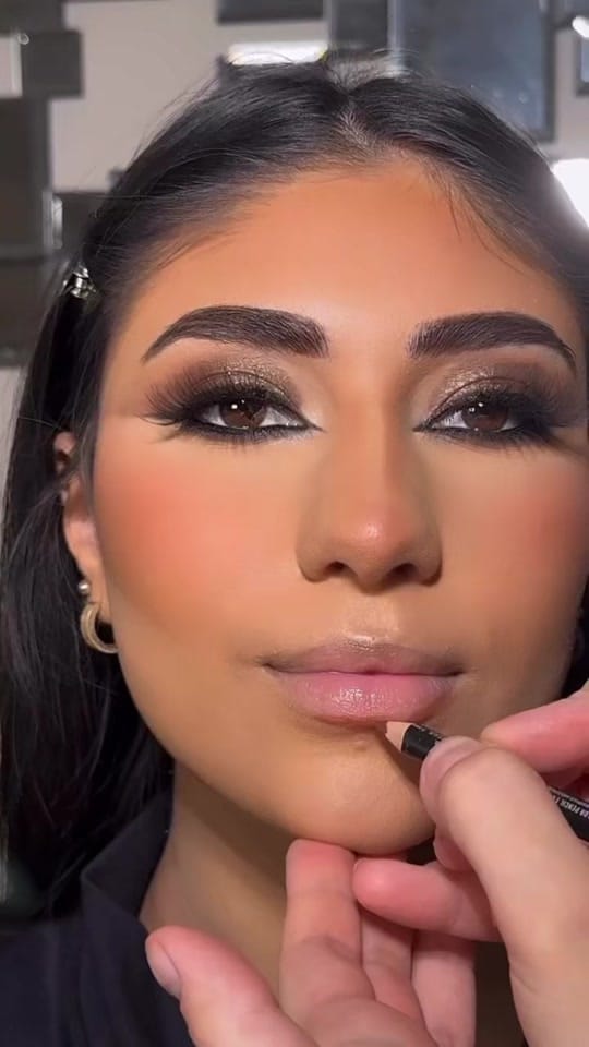 Post 1 by Bridal  Makeup by Sara London on TikTok (video)